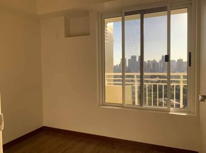 For Rent 2BR Unfurnished Unit with Balcony in Brio Towers Makati City03