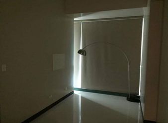 FOR RENT Fully Furnished 1BR unit in 8 Forbestown Road02