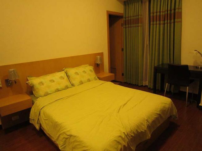 For Rent Eastwood 2-Bedroom furnished condo in Eastwood Parkview Eastw03