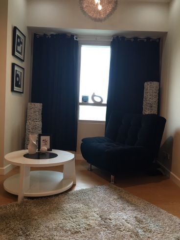 Cozy 1 Bedroom with Parking in The Grove04