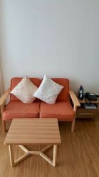 Fully furnished one-bedroom unit02