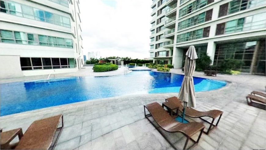 One Bedroom 1BR Condo with Maid?s Room For Rent in The Residences04