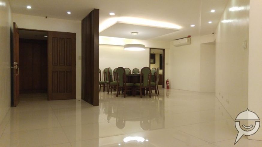 Semi-Furnished 4BR Newly Renovated Condo on Ayala Ave04