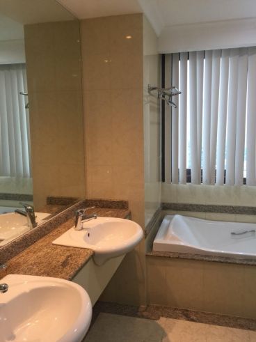 2 Bedroom for Lease in Shang Grand Tower Makati04