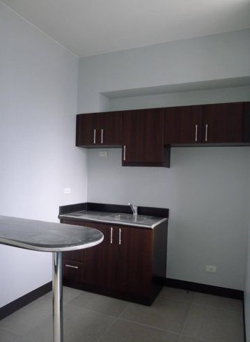 For Rent Studio Unfurnished Condo in Stamford McKinley Hill Taguig BGC03