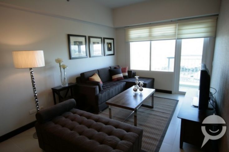 For Rent One Bedroom Unit Two Serendra Aston Fort BGC04