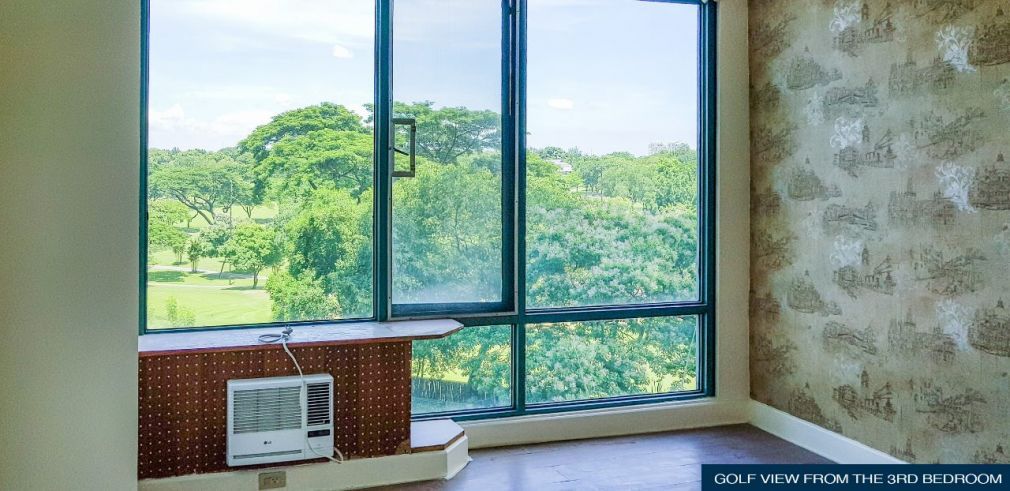 3 Br condo unit For Lease in Bellagio 1 semi furnished awesome gulf vi04