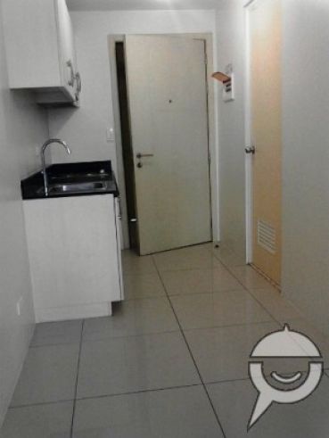 "Jazz Residences, Condominium One Bedroom unit for Rent in Makati City"04