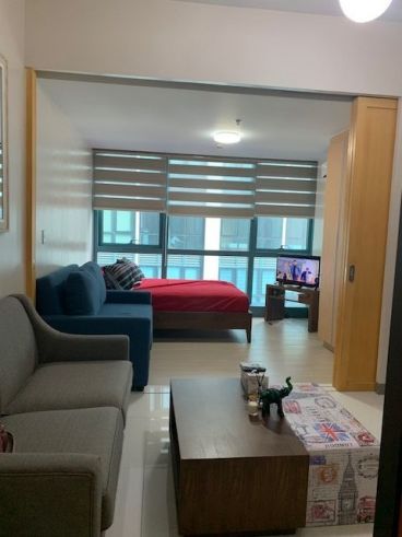 1 BR One Uptown Residences BGC04