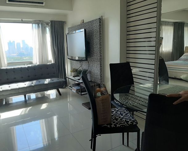 "FORBESWOOD PARKLANE, 1 Bedroom Unit For Rent, BGC"03