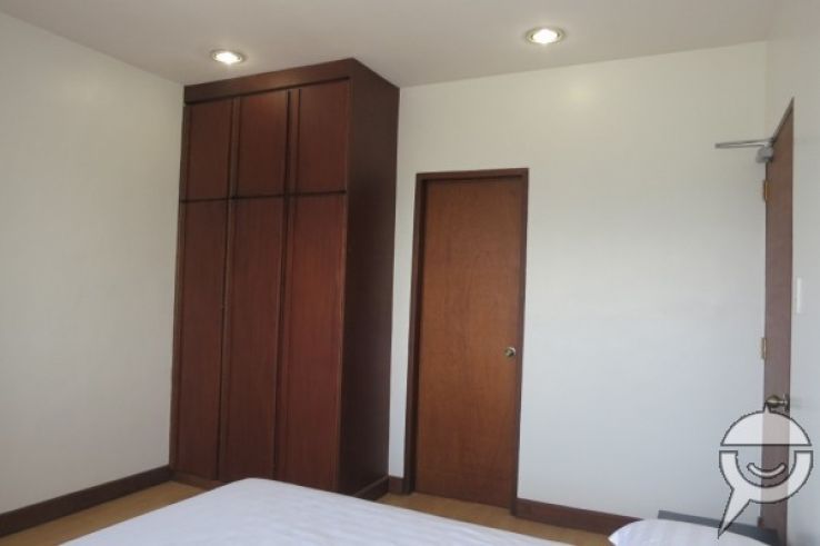 Fully Furnished Two Bedroom for Rent at Echelon Tower Malate Manila03