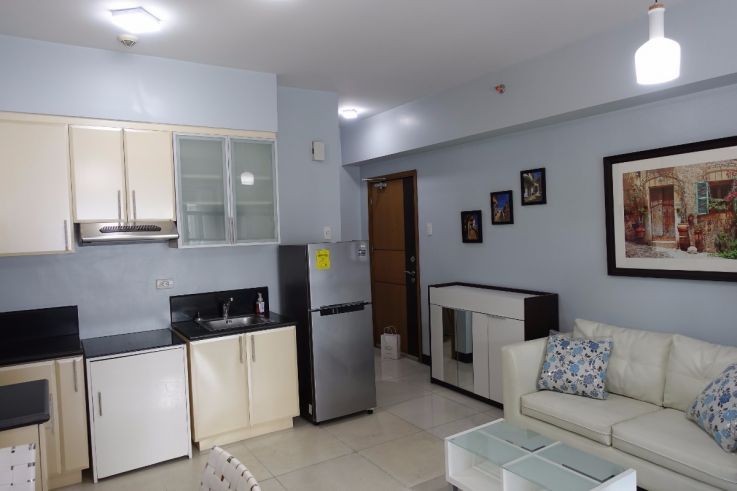 Studio Deluxe for Rent in Morgan Suites Residences McKinley Hill Tagui04