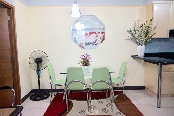 With Balcony 1BR Furnished at Morgan Suites Residences McKinley Hill T03