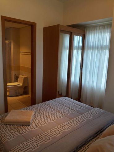 2 BR with view and carpark Trion Towers BGC03