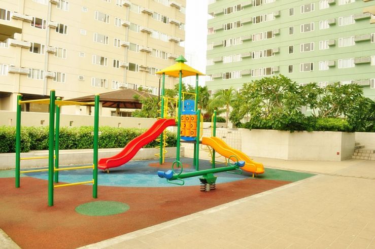 For rent 2 bedroom  fully furnished  in Ridgewood Towers C-5 Taguig03