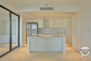 Rockwell Amorsolo East 3 Bedroom for Lease02
