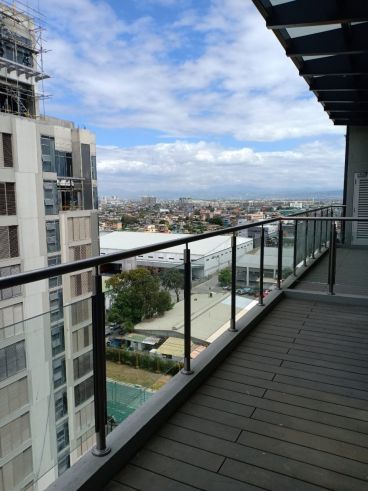 Penthouse Loft Type Unit for Rent in Arbor Lanes Arca South Taguig Met03