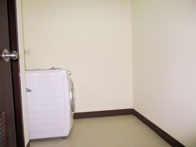 1 Bedroom unit for RENT in Two Central - Fully Furnished03