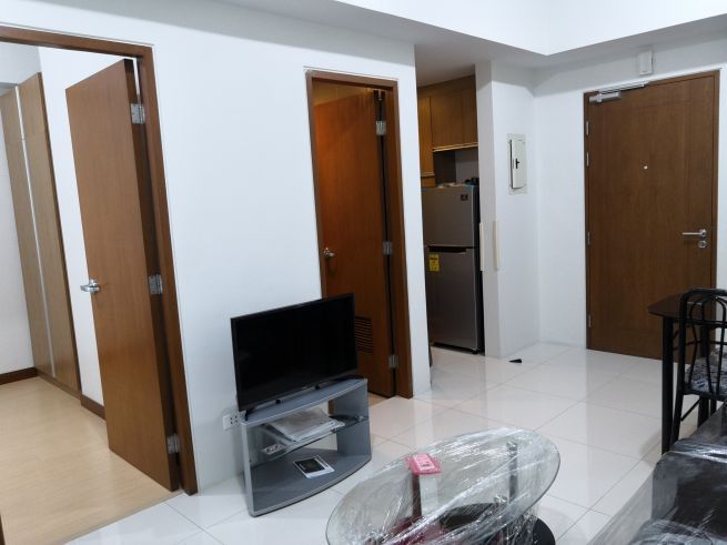 FOR RENT: Fully Furnished 1BR Unit in Central Parkwest04