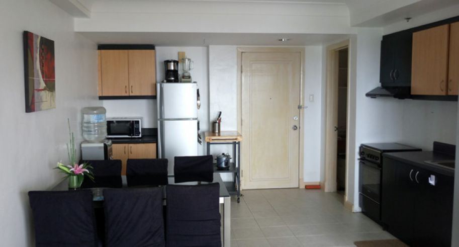 Mactan Movenpick 1BR Condo 171 for rent 45K03