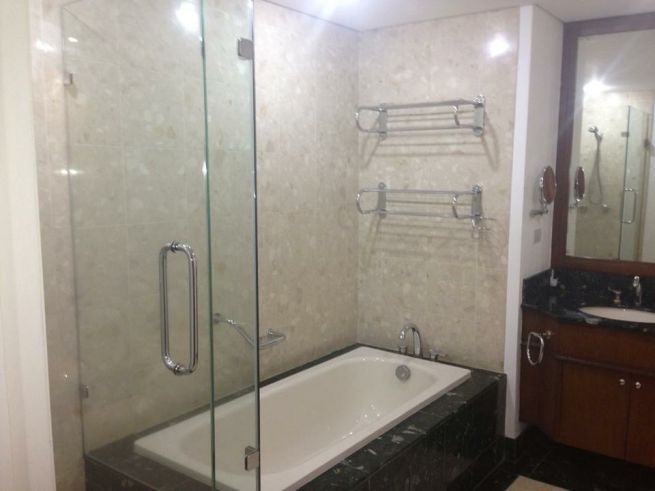 "3-bedroom, Fully-furnished condo unit for rent in Rizal Tower - Makati"04
