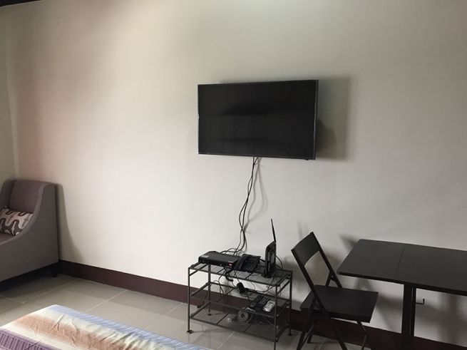 "Furnished Studio Condo for Rent in San Marino, Cebu City"04