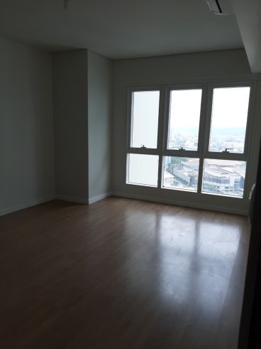 FOR RENT 2BR unit in Sequoia Tower at Two Serendra04