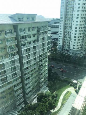 "The Encino, Two Serendra For lease 3 Bedroom Unit"04