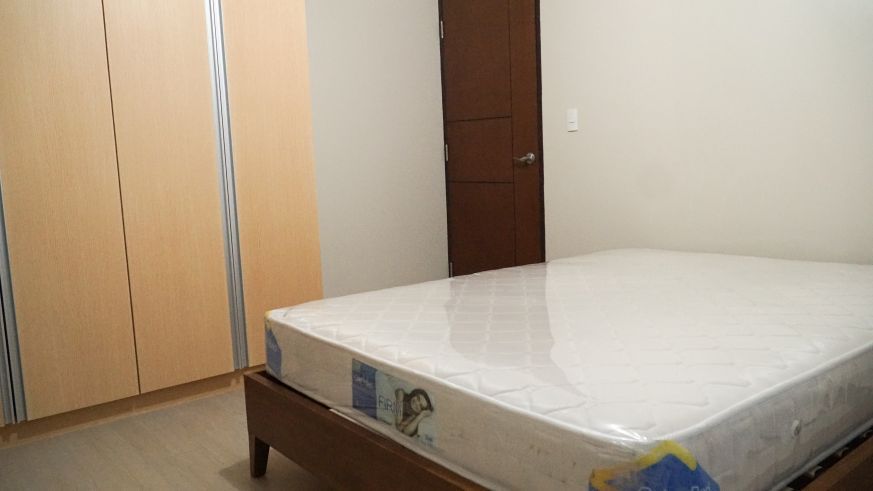 2BR Uptown residence brand new unit and furnishings03