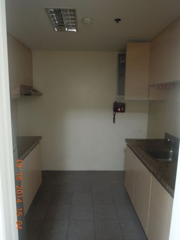 2-Bedroom Condominium Unit for Lease in St. Francis Shangri-la Condomi03