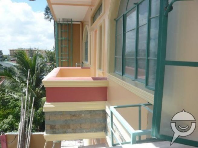 3 Bedroom 2 Bathroom Apartment with balcony in Escario03