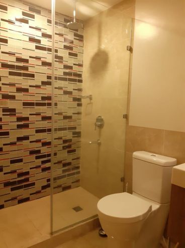 "2 bedroom, 1 parking and Fully-furnished For Lease in Edades Tower"04
