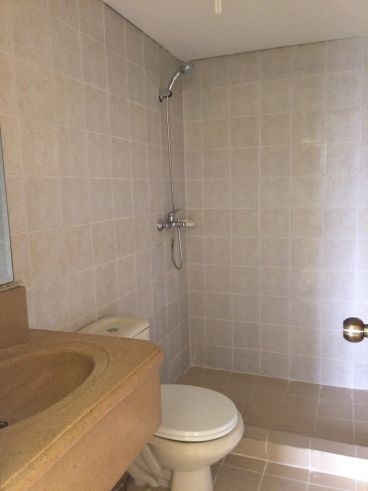 Eastwood Lafayette Condominium for rent Studio unfurnished unit Eastwo03