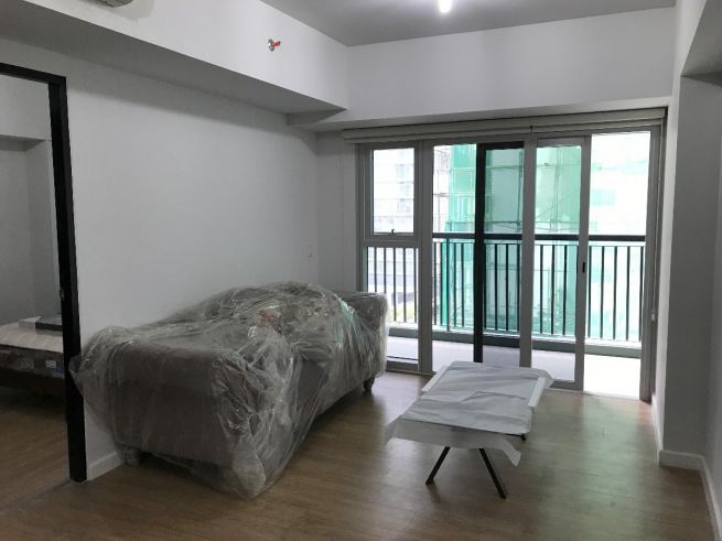 Brand New 1BR at One Maridien - in front of Bonifacio High Street Park03