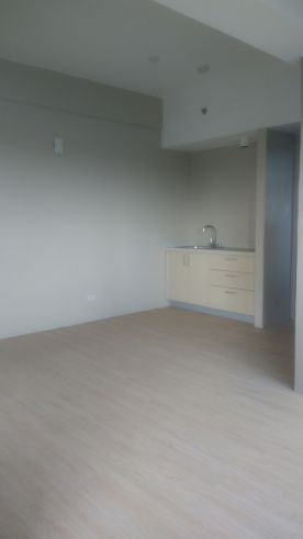 condo for rent / lease  in rivergreen residences01