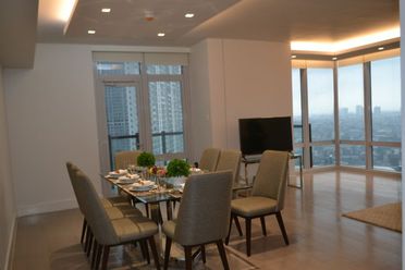 3 Bedroom with 2 Parking For Lease in Sakura Tower02