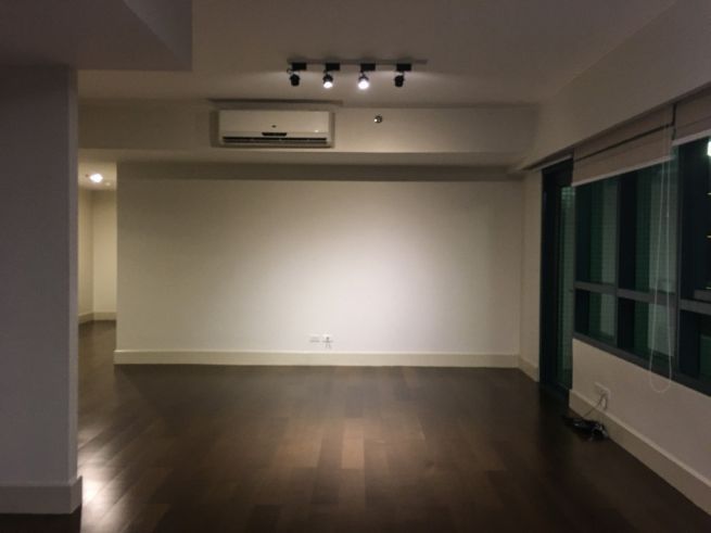 "Flat 3 Bedroom Condo Unit FOR RENT in Edades, Rockwell, Makati"04