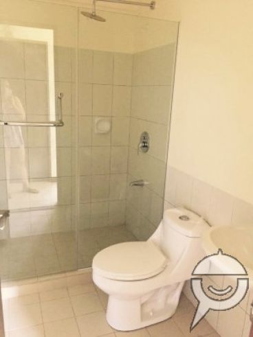 Brand New 3br Unit For Rent @ Verawoods Acacia Estates with Parking04
