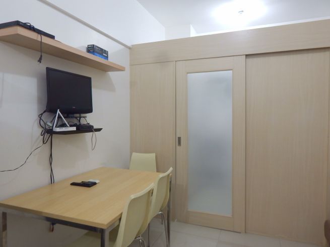 1 Bedroom with Balcony for rent EDSA Pioneer Mandaluyong04