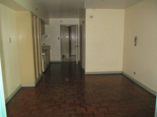 "Studio for Rent in Jupiter, Makati, Millennium Plaza. Eddie Co"03