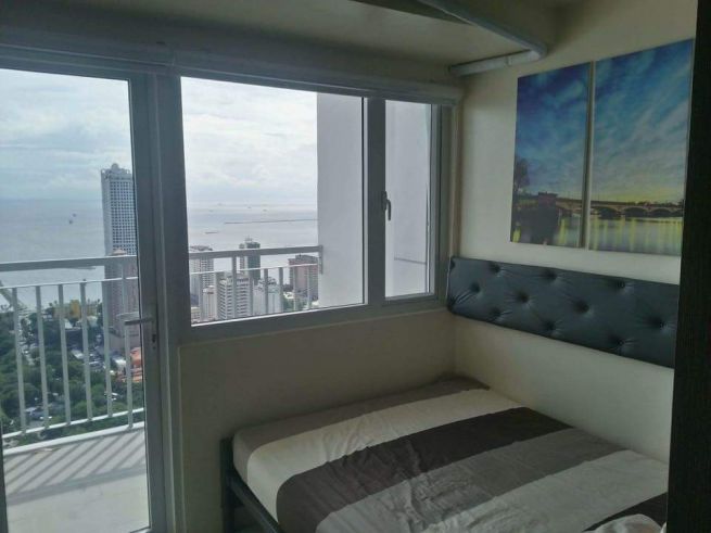 "beautiful condo near Dela Salle University, Taft Manila"03