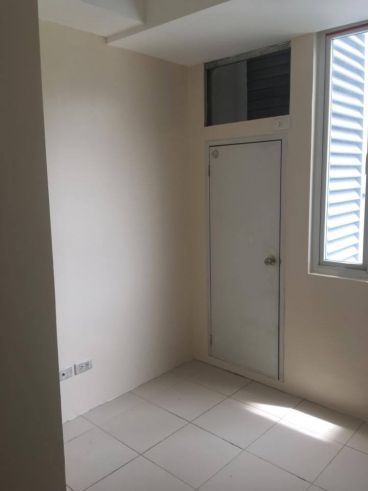 "Studio for Rent infront of UST Espana, Manila"03