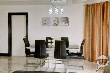4 BR 2 car - Salcedo spacious unit02