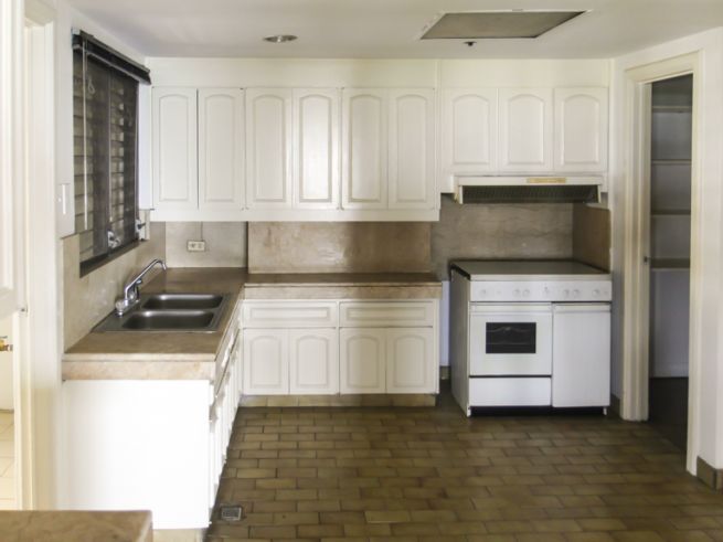 "3-bedroom, Unfurnished condo unit for rent in Twin Towers - Makati"03
