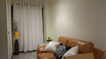 Brand New Fully Furnished 1 Bedroom Unit with Parking02
