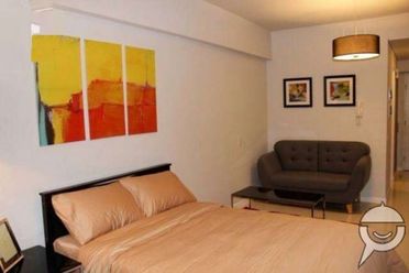 Studio Condo Unit at The Senta02
