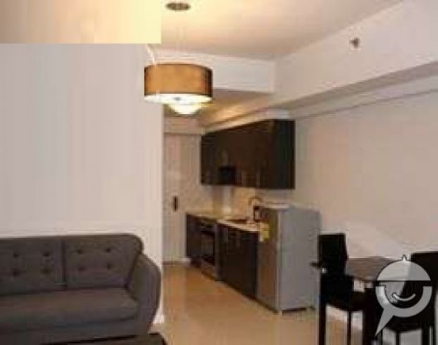 Studio Condo Unit at The Senta04