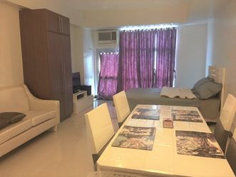 Studio Condo Unit For Rent in Greenbelt Madison Makati02