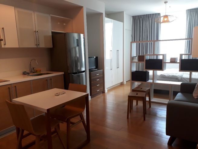 "Park Terraces - Studio for Rent in Antonio Arnaiz Avenue, Makati"03