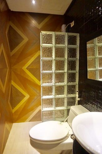 For Rent Studio Furnished Condo in Morgan Suites McKinley Hill Taguig03